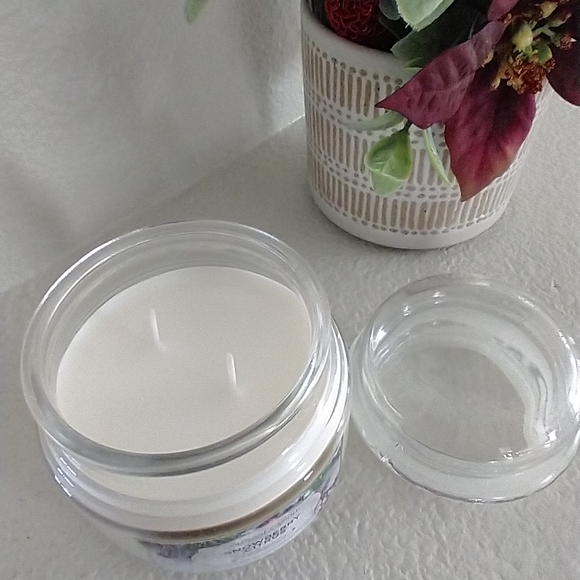 Colonial Candle Holiday New Colonial Candle Cape Cod Snowberry